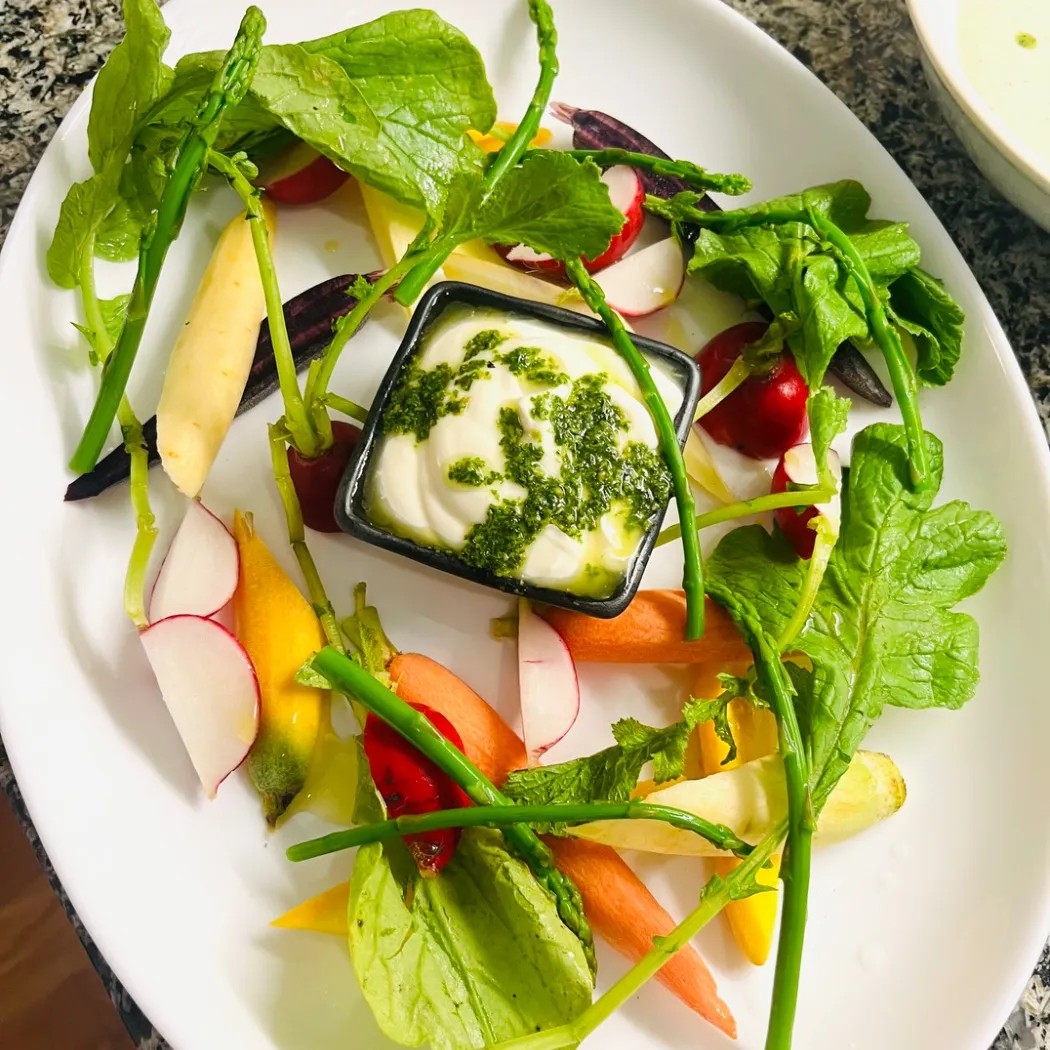 Image alt description