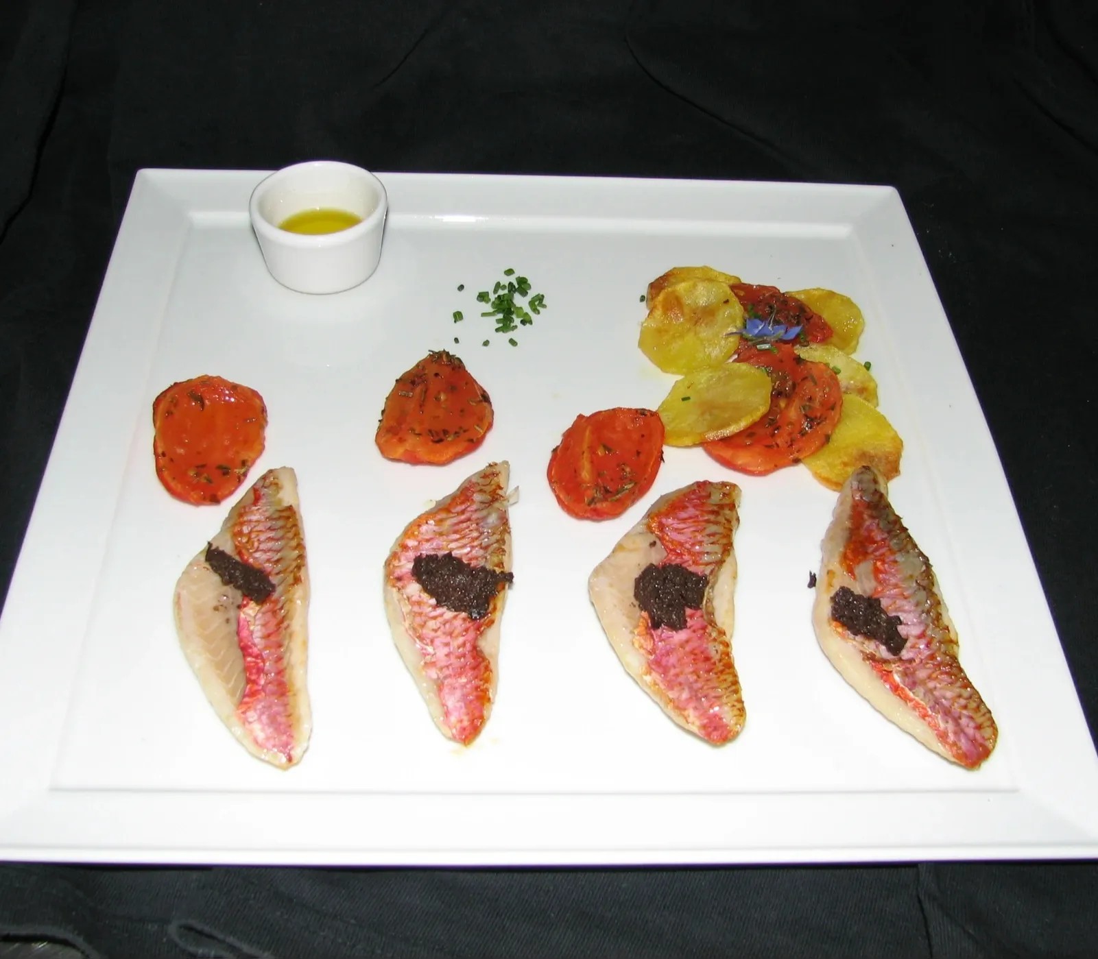 Image alt description