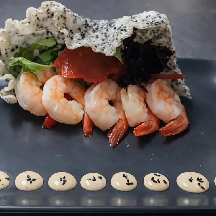 Image alt description