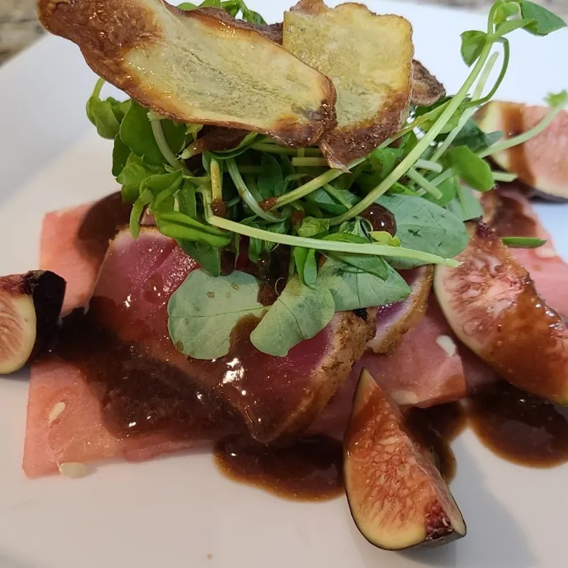 Image alt description