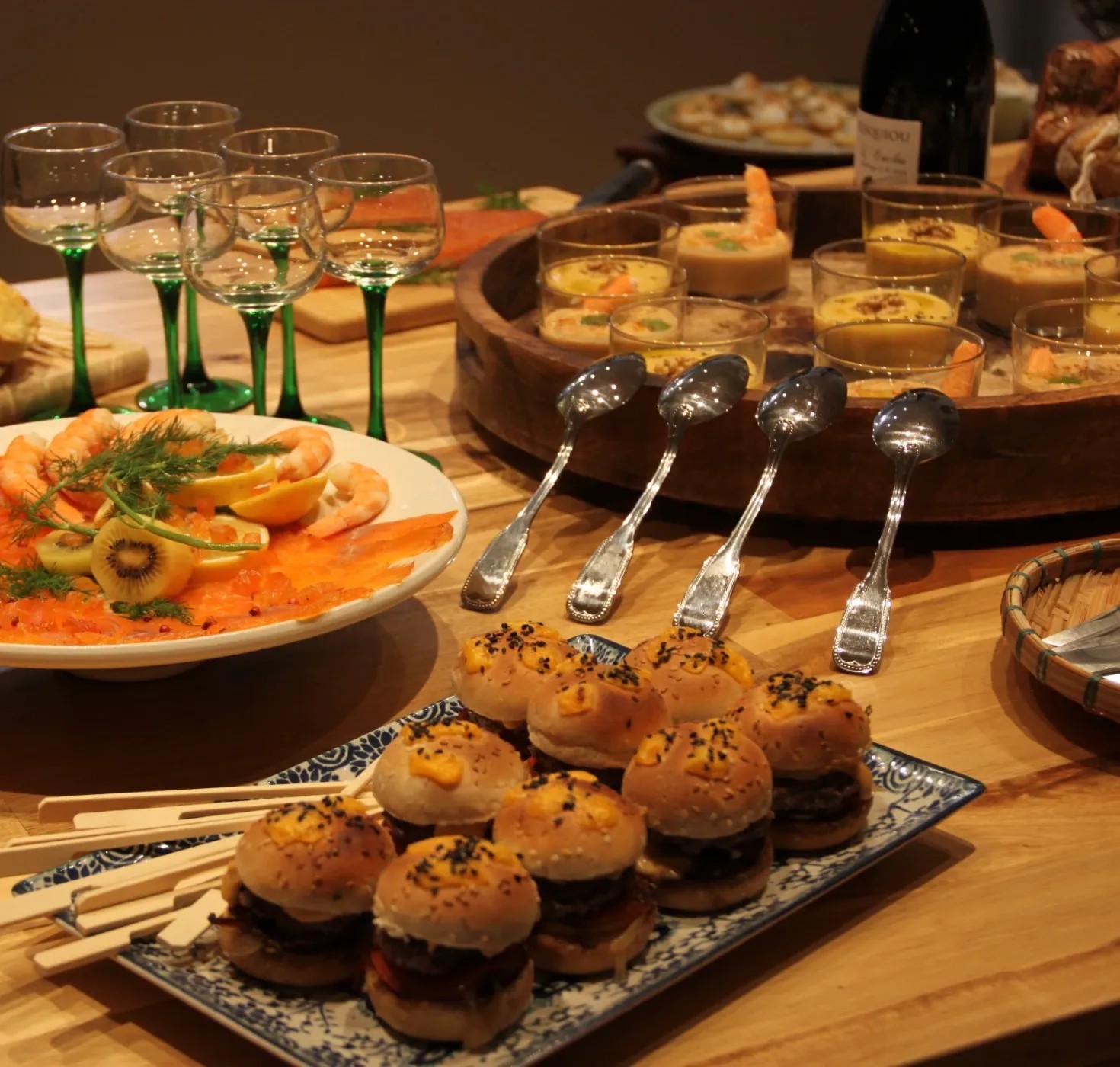 Image alt description