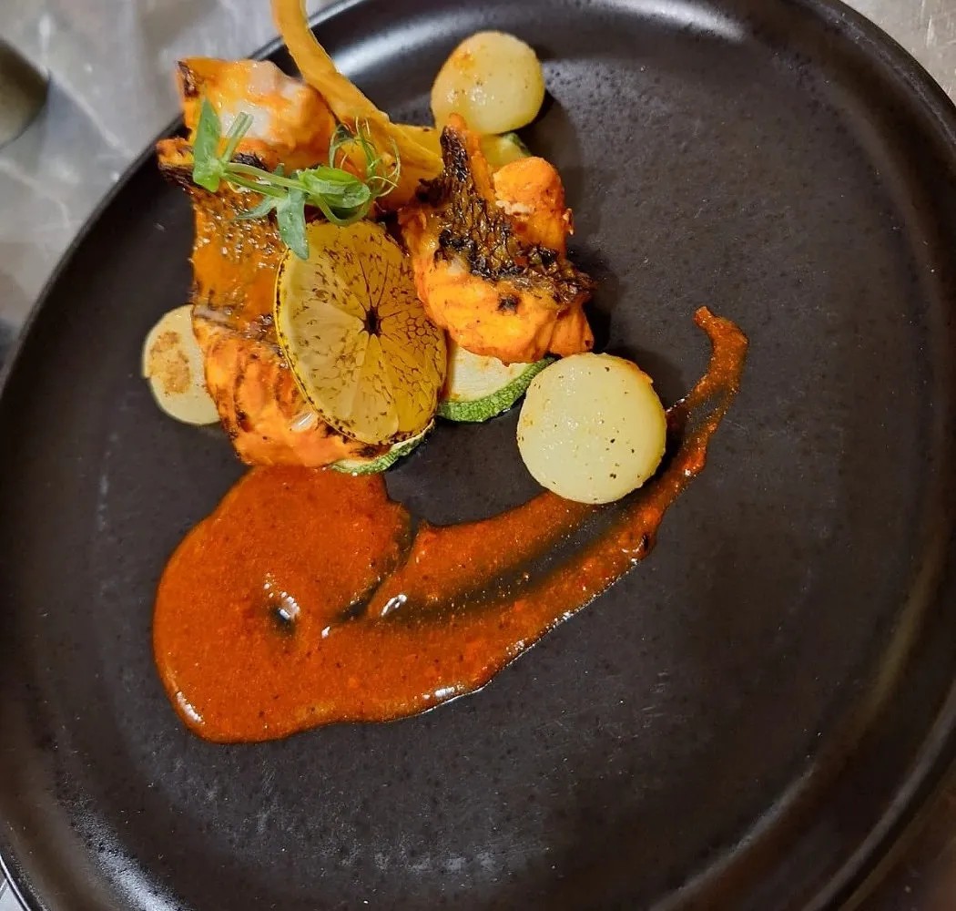 Image alt description