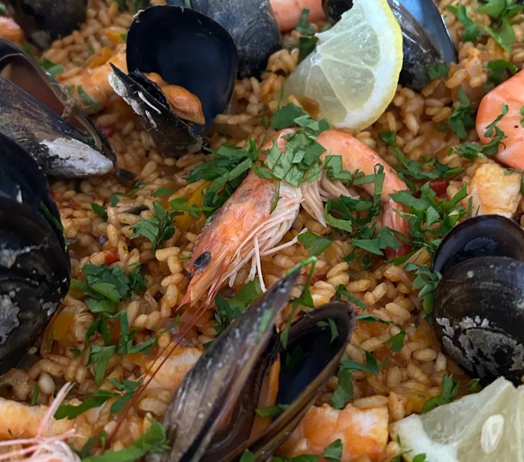 Image alt description