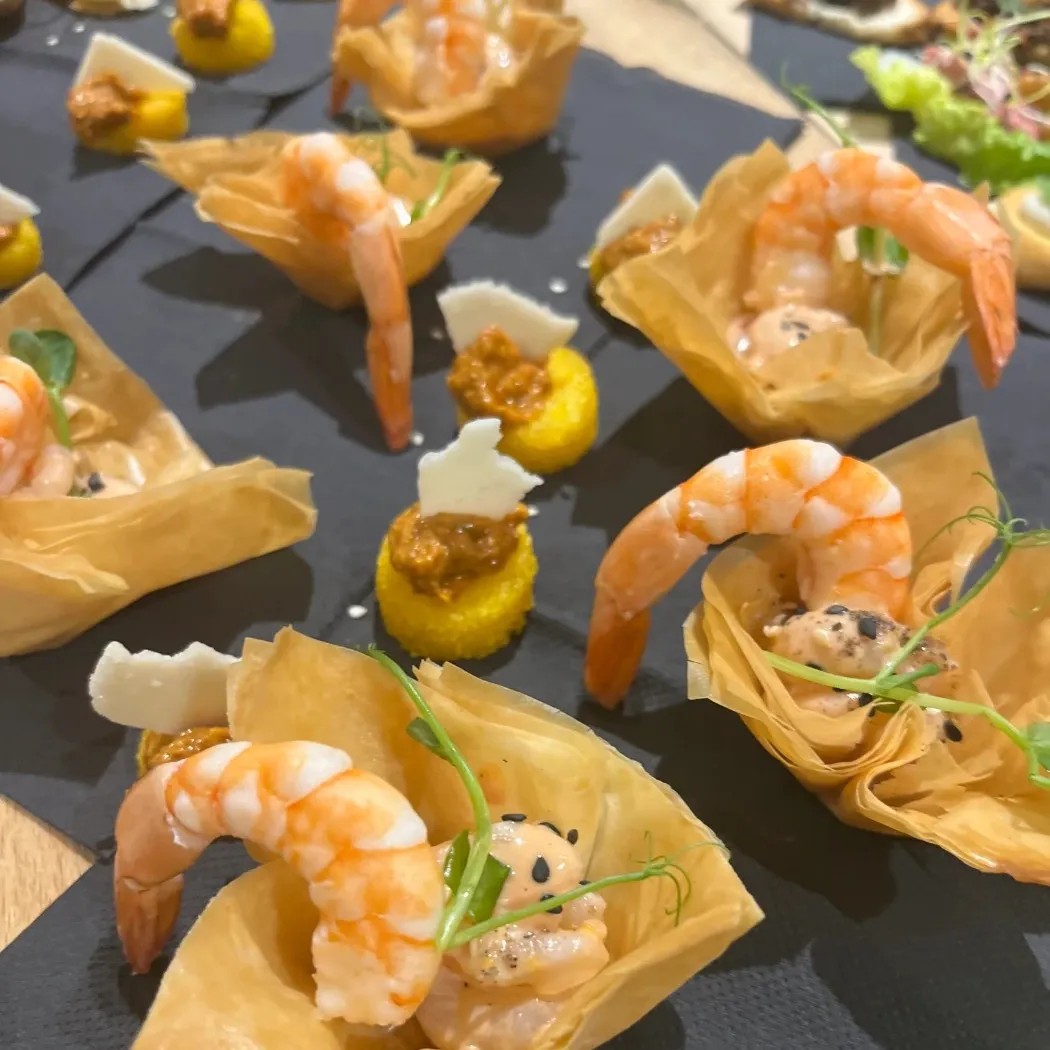 Image alt description