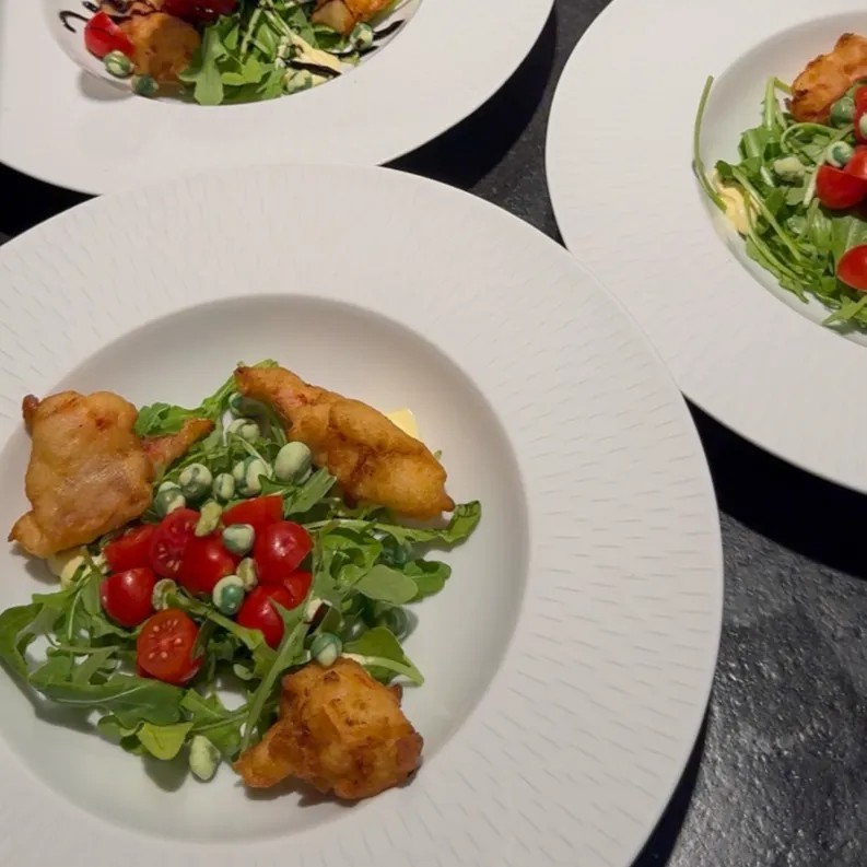 Image alt description