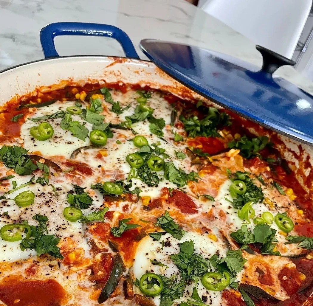 Image alt description