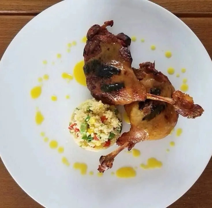 Image alt description