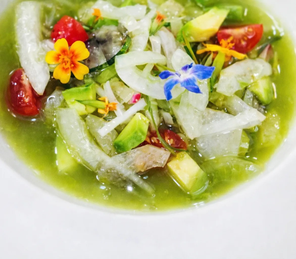 Image alt description