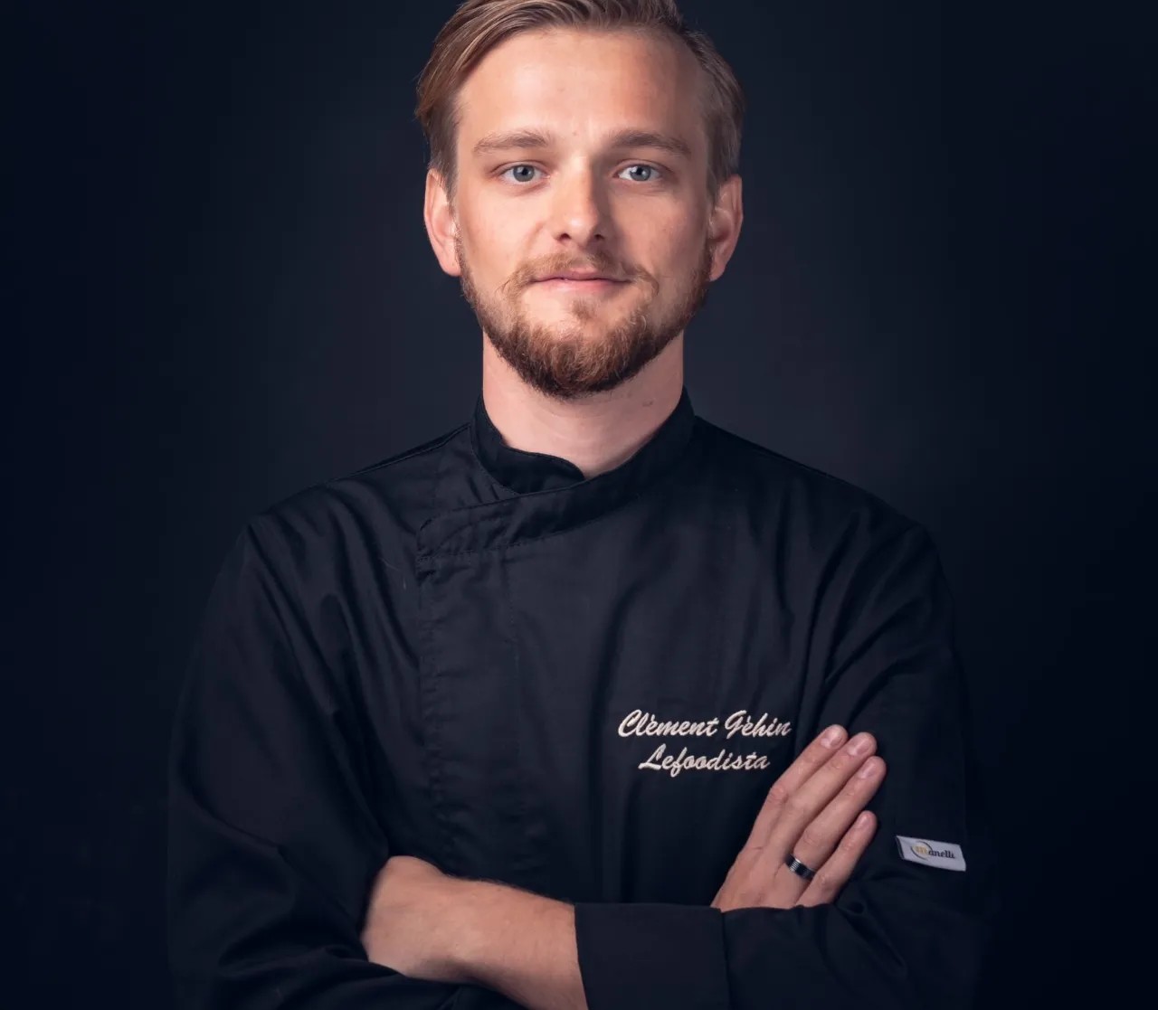 Image alt description