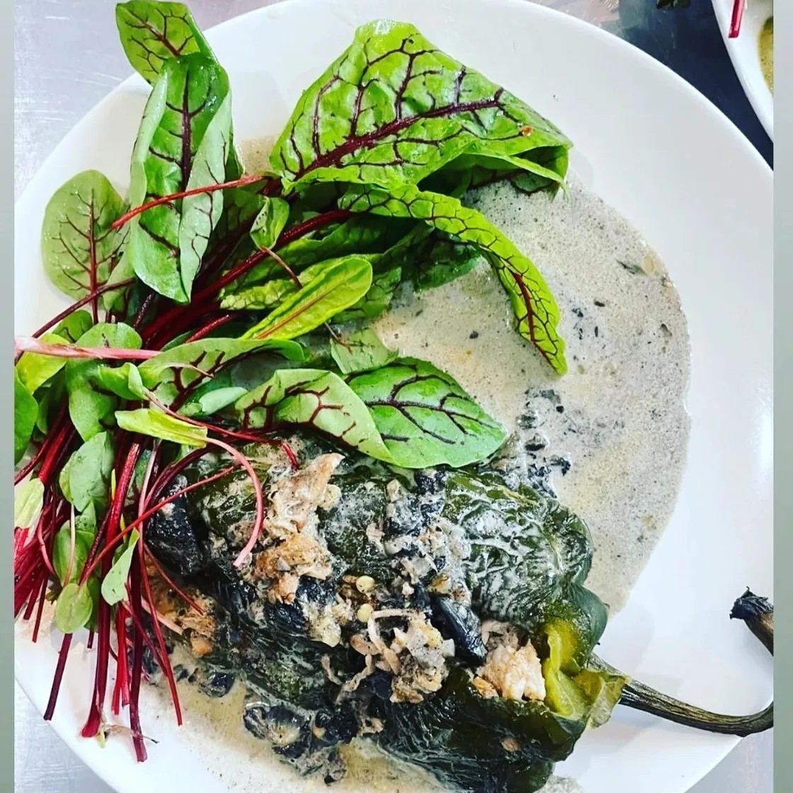 Image alt description