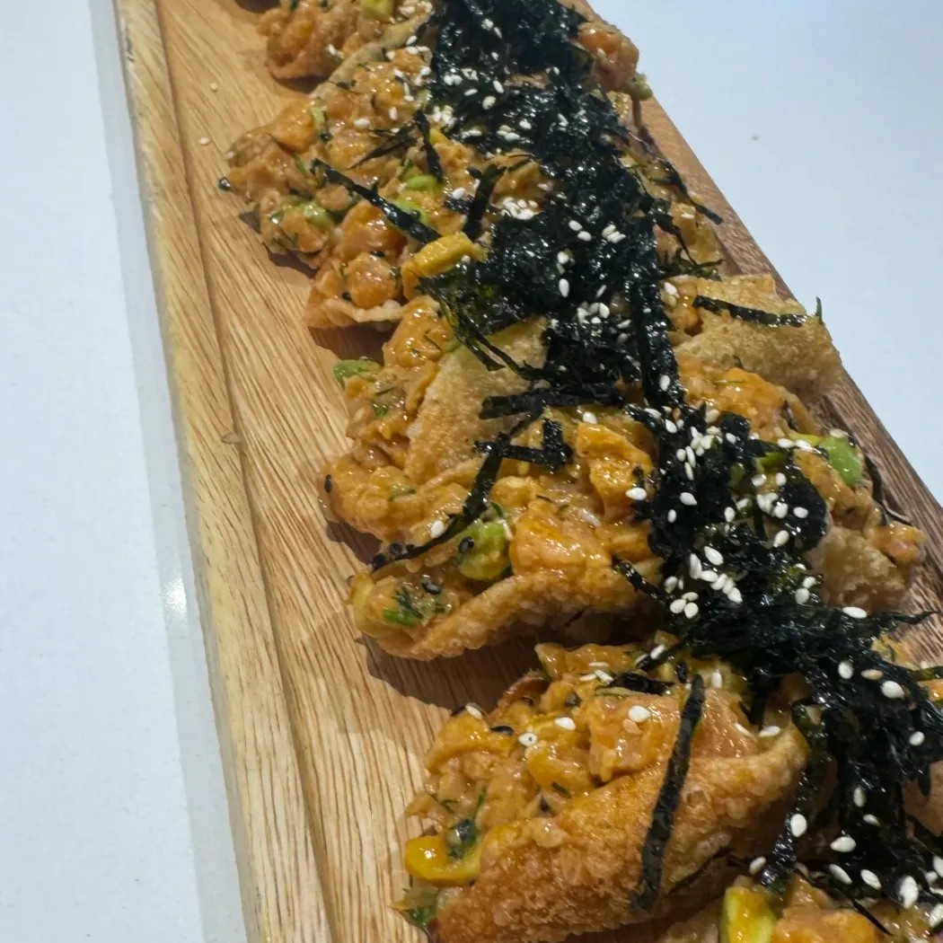 Image alt description