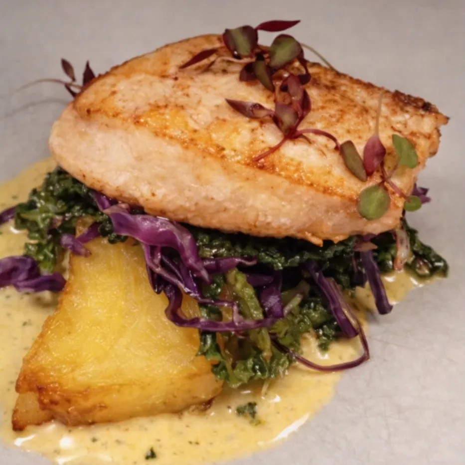 Image alt description