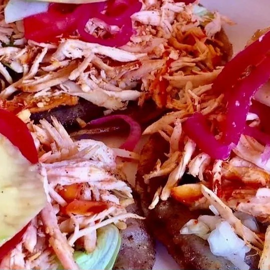 Image alt description