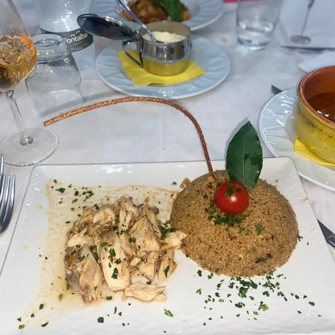 Image alt description