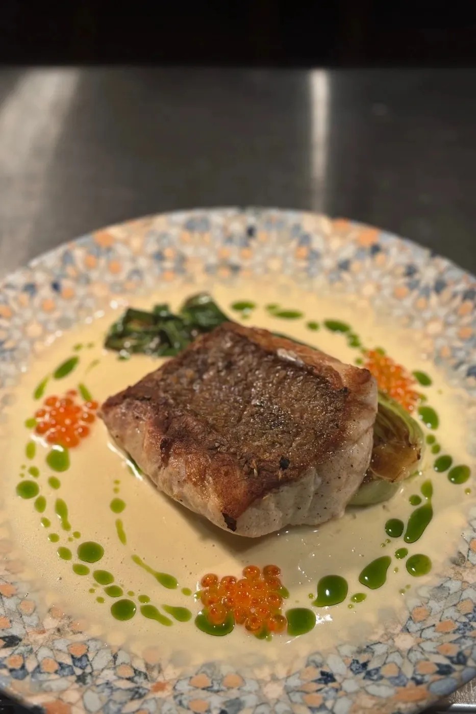 Image alt description