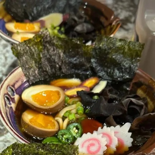 Image alt description