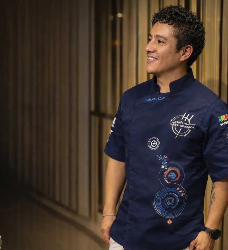 Image alt description