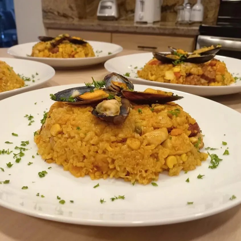 Image alt description